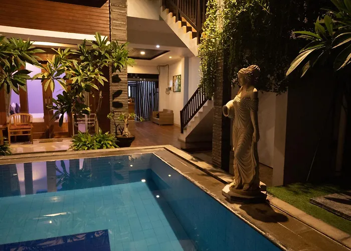 Barton Hotel 3*